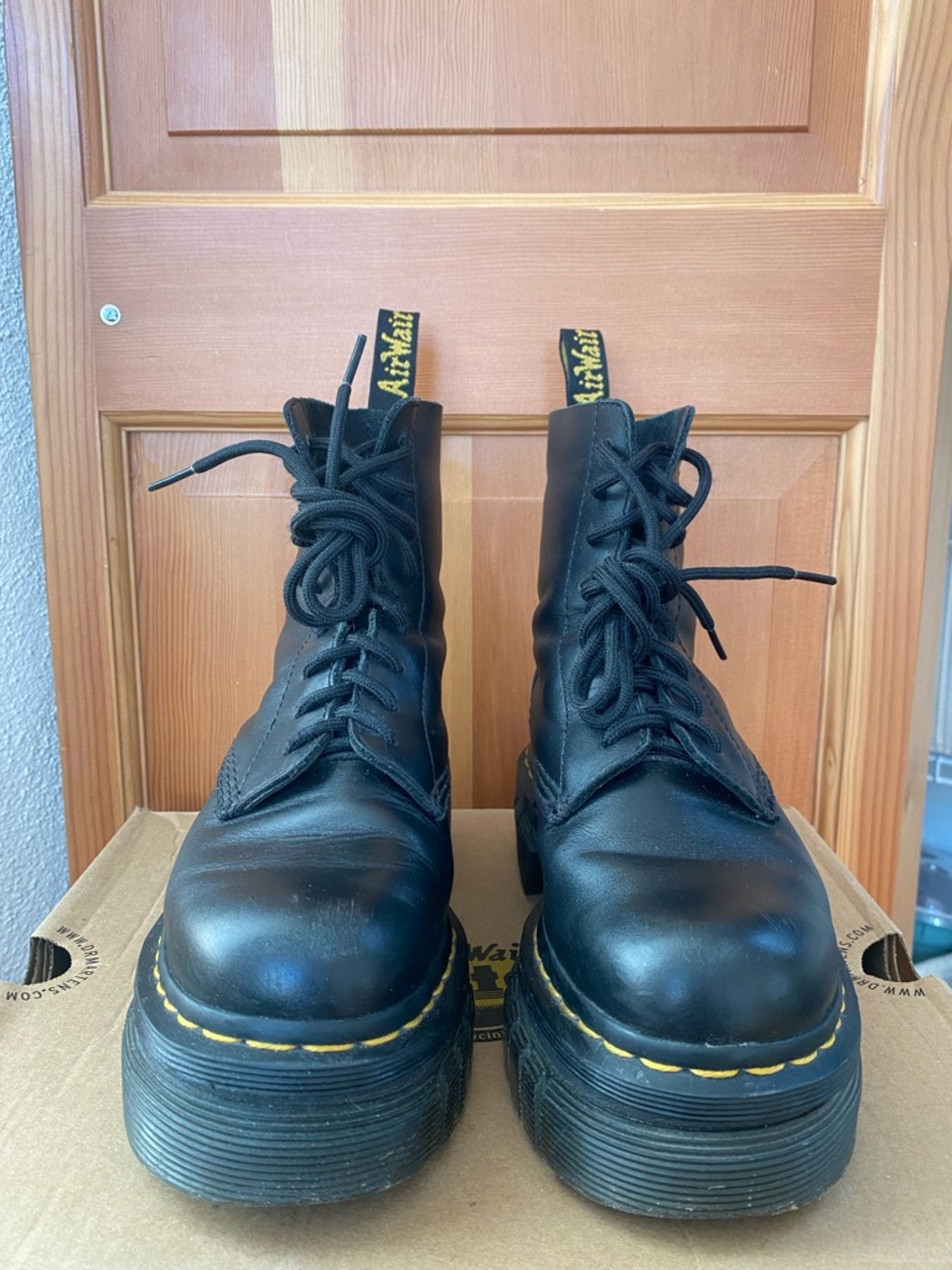 Dr. Martens Audrick 8-Eye Boot - Nappa Lux Leather